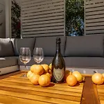 Molo Residences Boutique Apartments & Spa